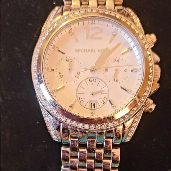 MICHAEL KORS CHRONOGRAPH SILVER WATCH - Picture 2 of 6